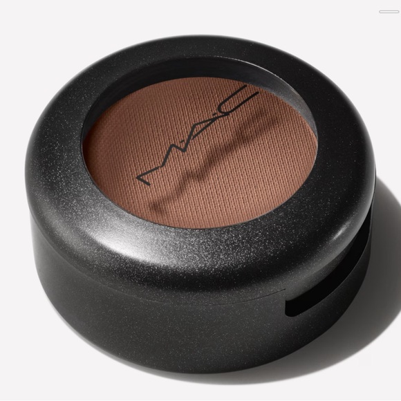 MAC Eyeshadow in Espresso – 0.05 oz / 1.5 g – Deep Brown Shade for Defined Eyes. - Picture 4 of 6
